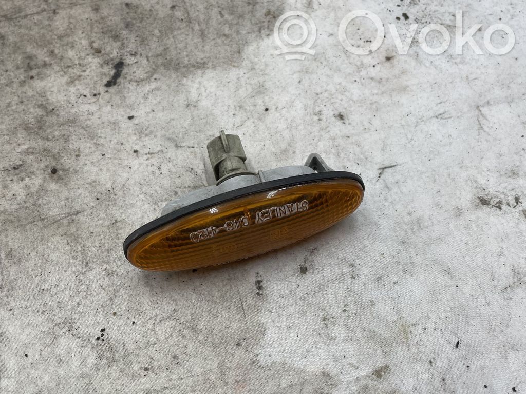 Mazda 323 Front fender indicator light 