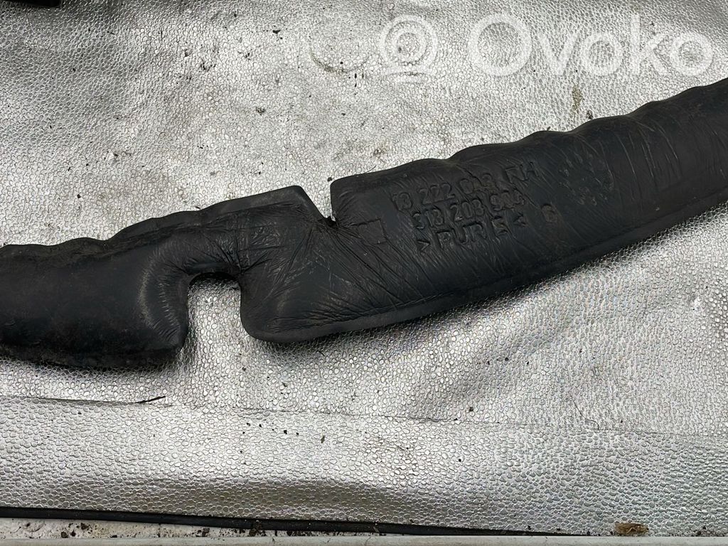 Opel Insignia A Fender end trim 