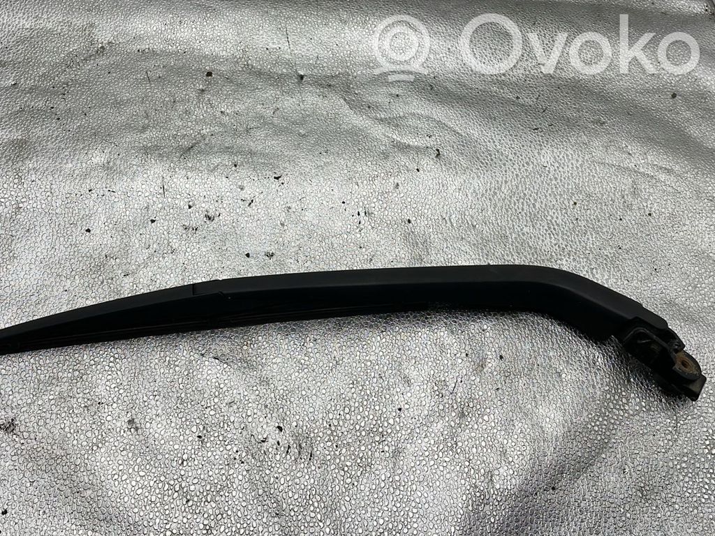 Toyota Auris 150 Ramię wycieraczki szyby tylnej 