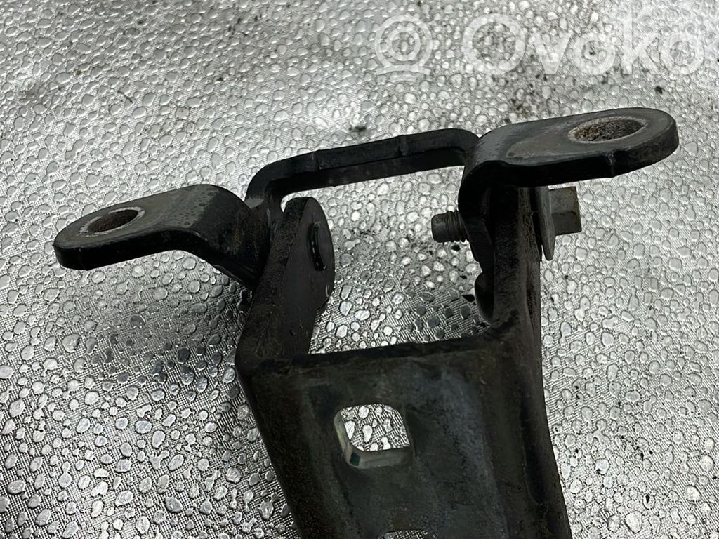 Opel Insignia A Zawias dolny drzwi tylnych 