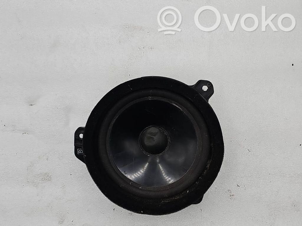 Subaru Forester SH Altavoz de la puerta delantera 
