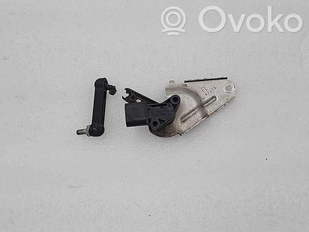 Tesla Model 3 Headlight/headlamp level sensor 