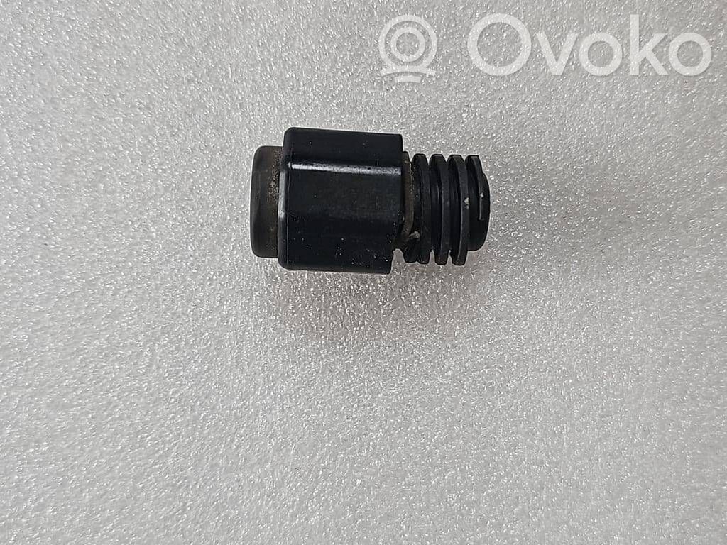 Tesla Model Y Tailgate/trunk/boot lid buffer 