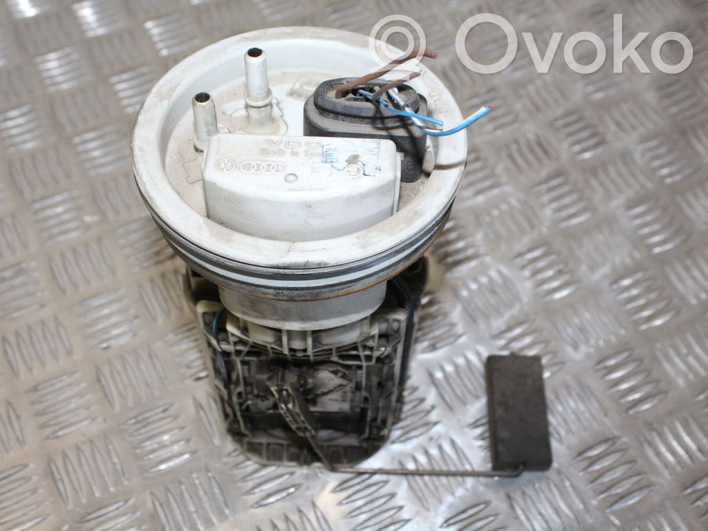 Volkswagen Polo Bomba interna de combustible 