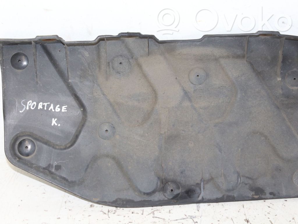 KIA Sportage Engine splash shield/under tray 