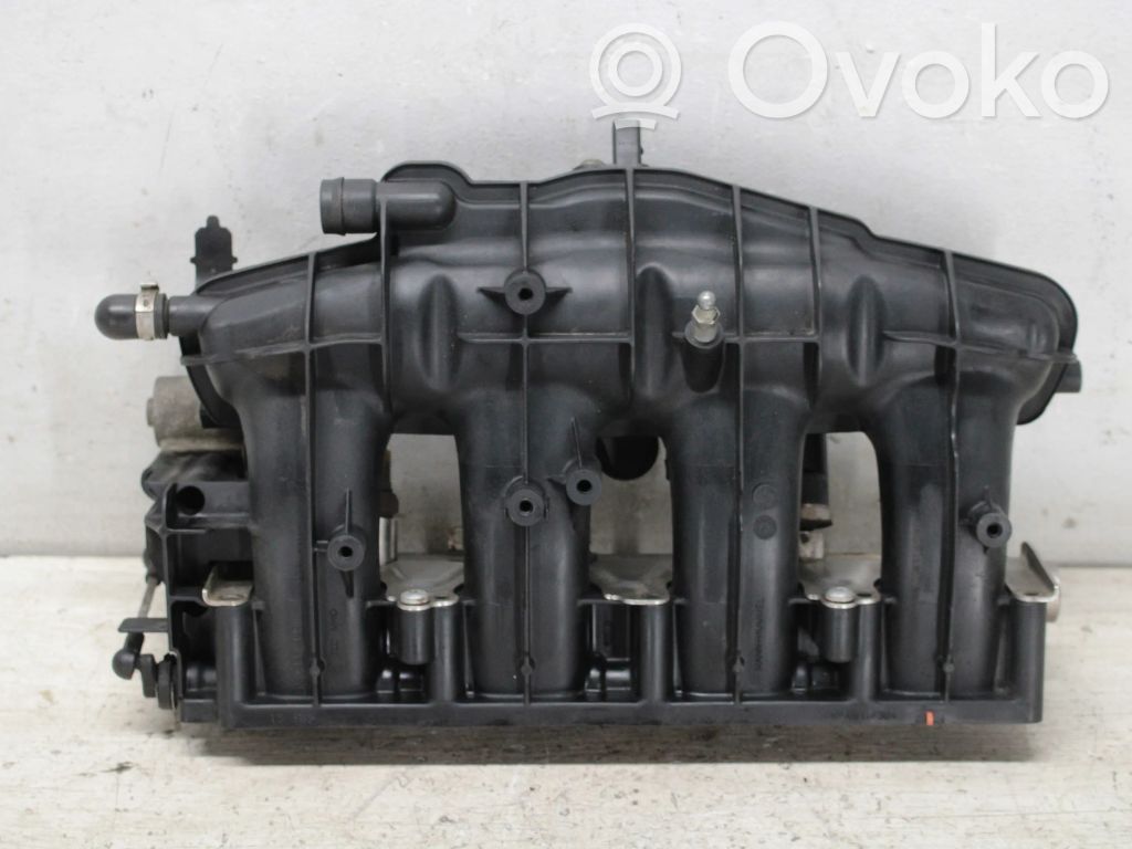 Audi A4 S4 B7 8E 8H Colector de admisión 
