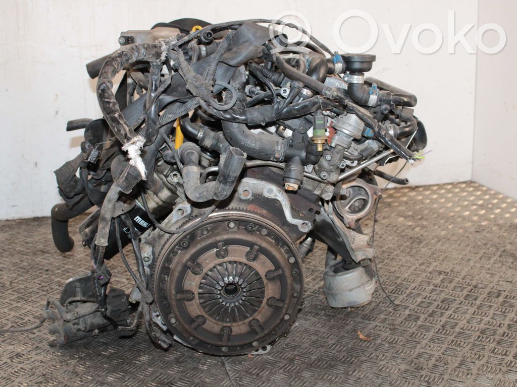 Audi A4 S4 B6 8E 8H Silnik 