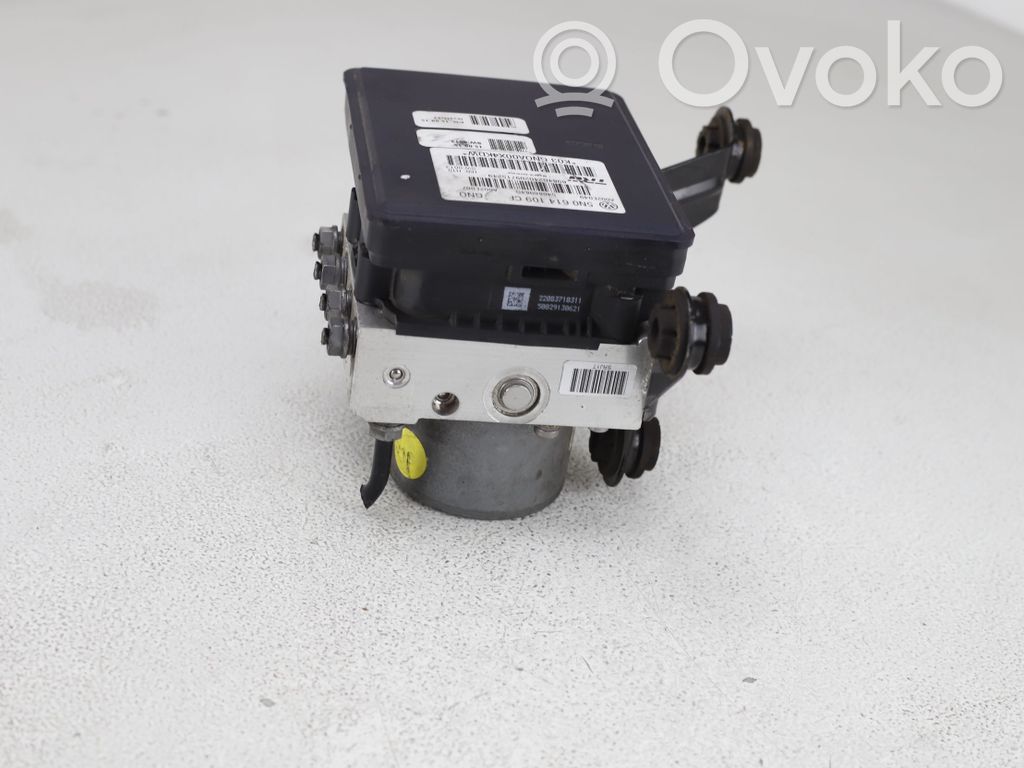 Audi Q3 8U ABS-pumppu 