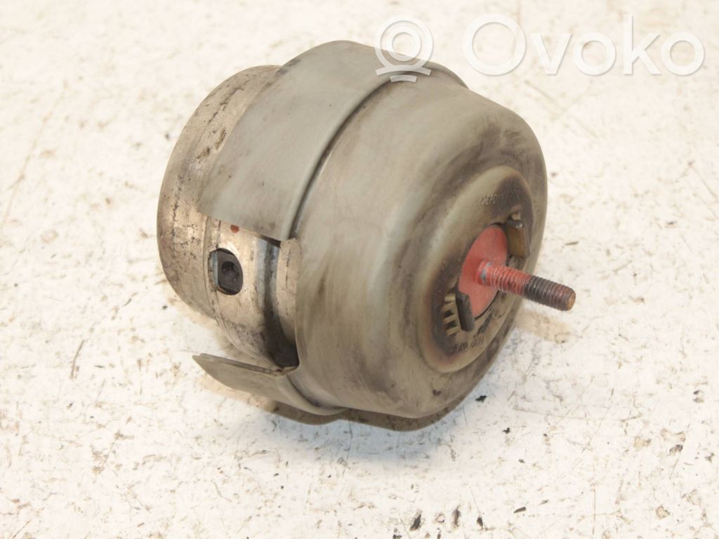 Audi A4 S4 B6 8E 8H Engine mount bracket 