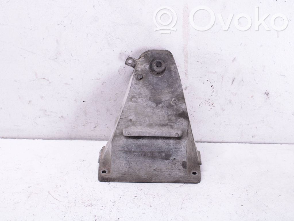 BMW 5 E60 E61 Engine mounting bracket 