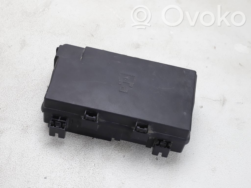 Dodge RAM 1500 DS Fuse box set 