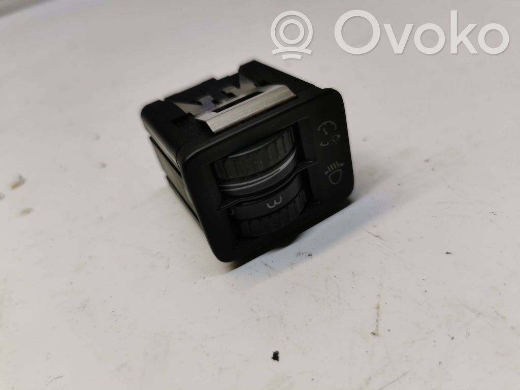 Osłona żarówki lampy przedniej   116038