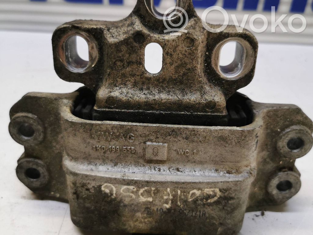 Volkswagen Golf V Engine mount bracket 