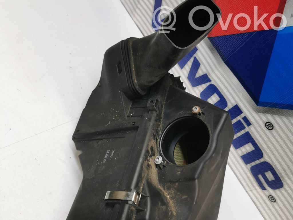 BMW 3 E90 E91 Air filter box 