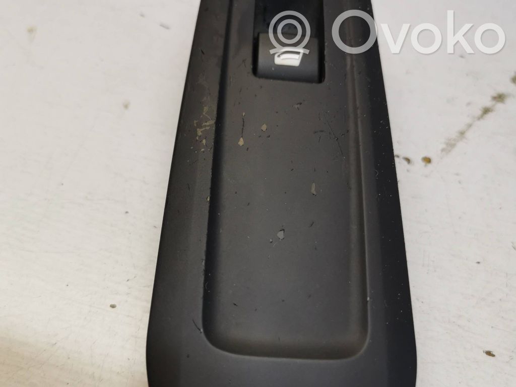 Peugeot 308 Electric window control switch 