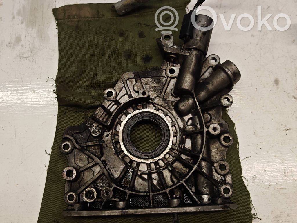 Peugeot 3008 II Oil pump 