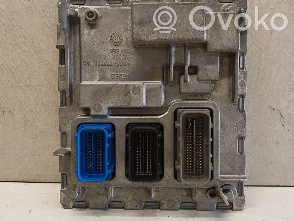 Opel Insignia B Engine control unit/module 