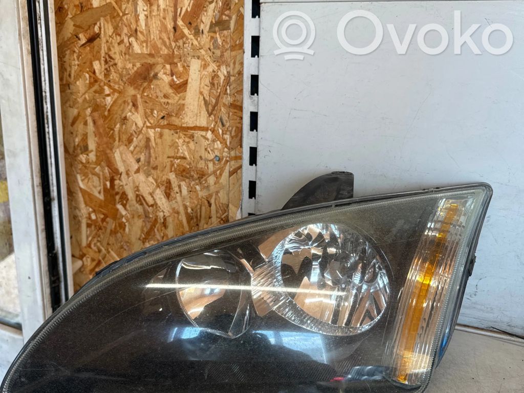 Ford Focus Headlight/headlamp 
