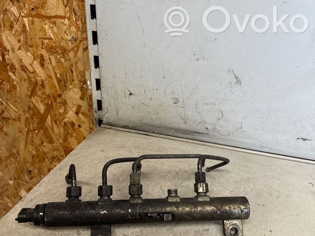 Opel Zafira B Rampă alimentare injectoare 