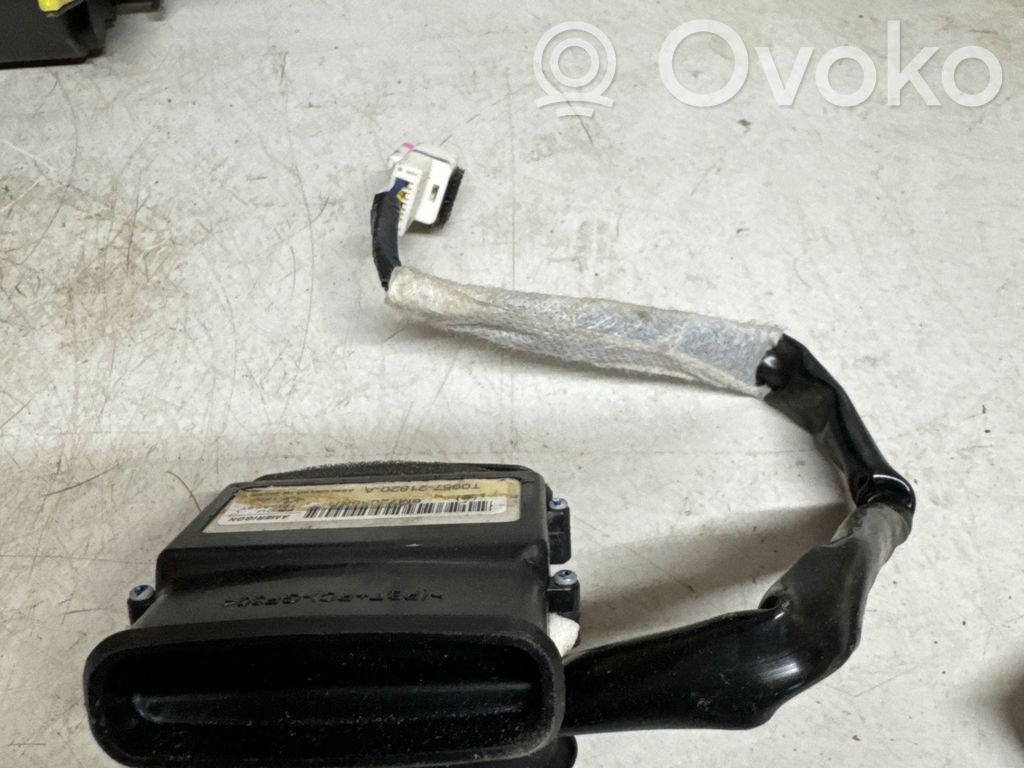 Lexus LS 460 - 600H Moduł / Przekaźnik podgrzewania foteli 