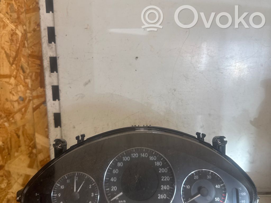 Mercedes-Benz E W211 Velocímetro (tablero de instrumentos) 