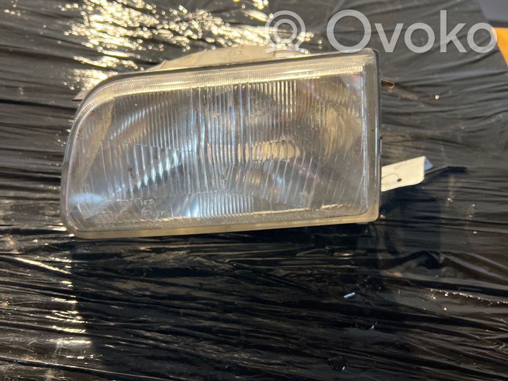 Toyota Starlet (P70) III Headlight/headlamp 