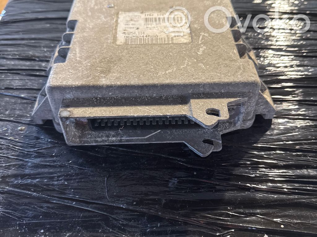 Peugeot 106 Engine control unit/module 