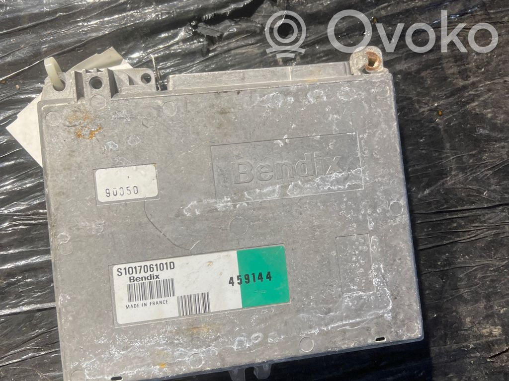 Volvo 440 Kojų erdvės šonine apdaila 
