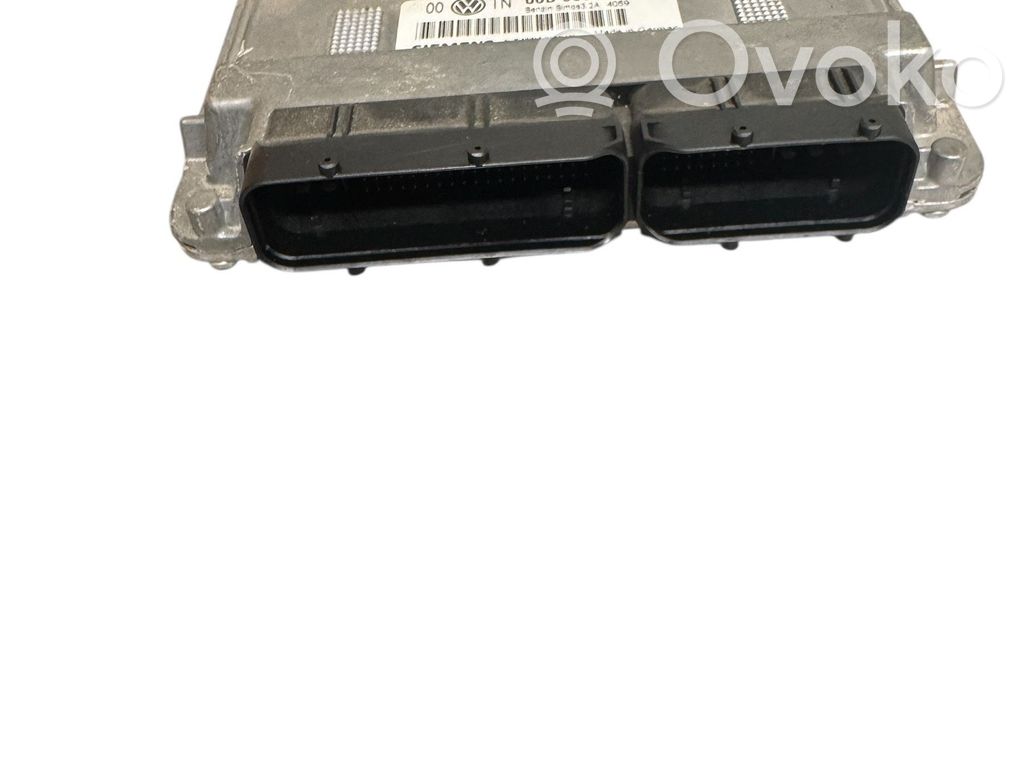 Volkswagen PASSAT B5.5 Engine control unit/module 