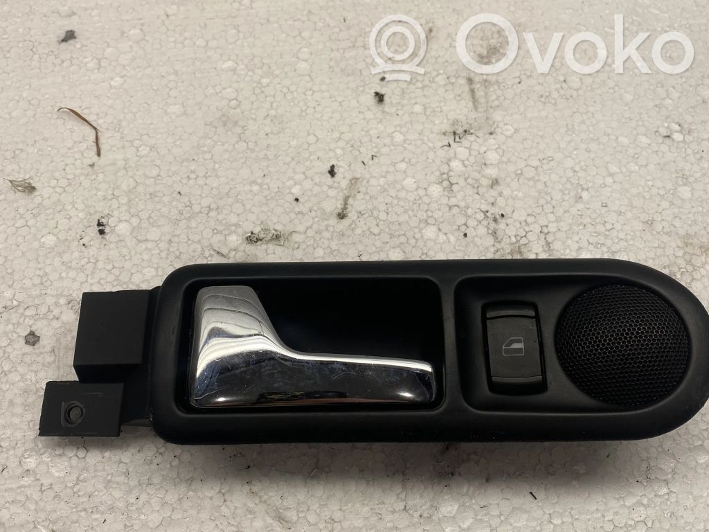 Volkswagen PASSAT B5 Rear door interior handle 