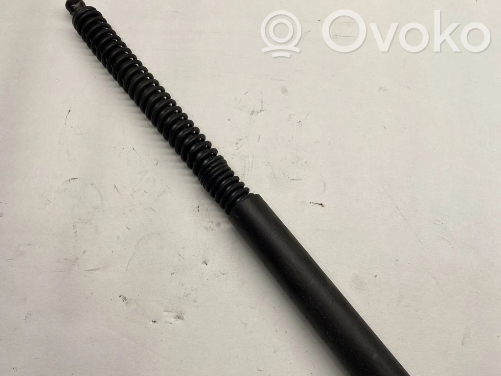 BMW 7 E65 E66 Tailgate/trunk strut/damper 