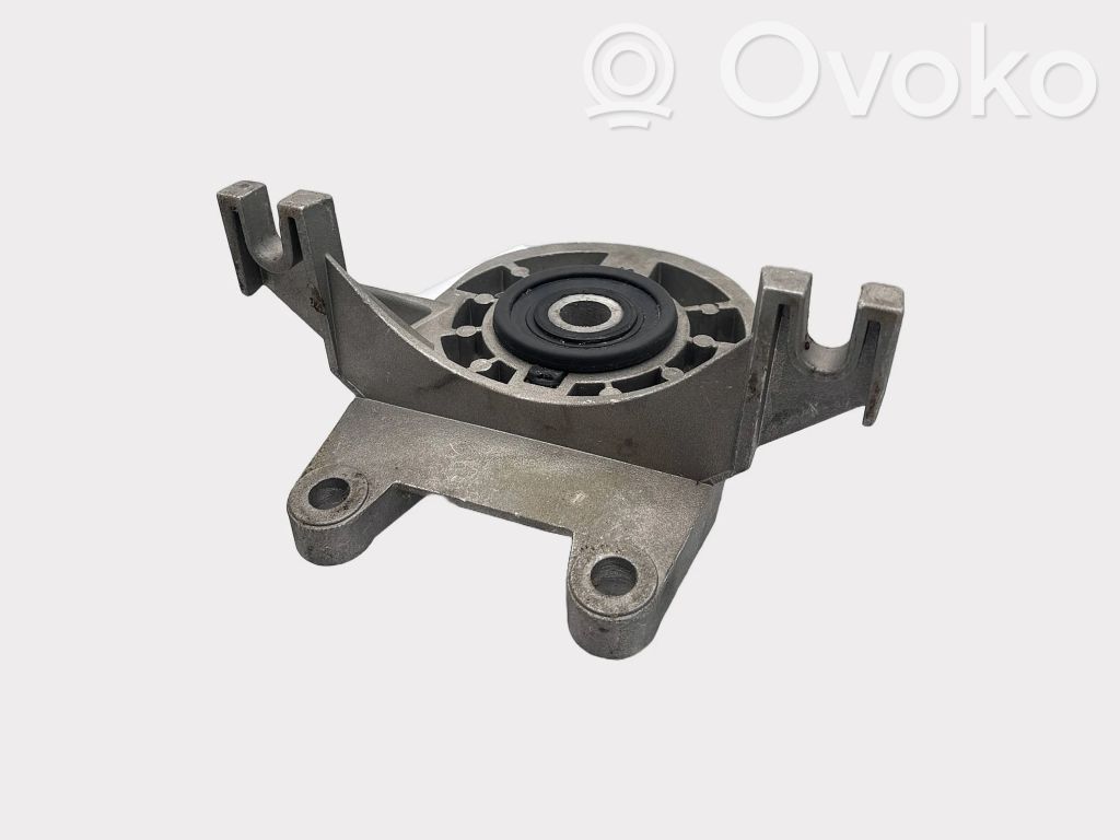 Lancia Delta III Engine mount bracket 