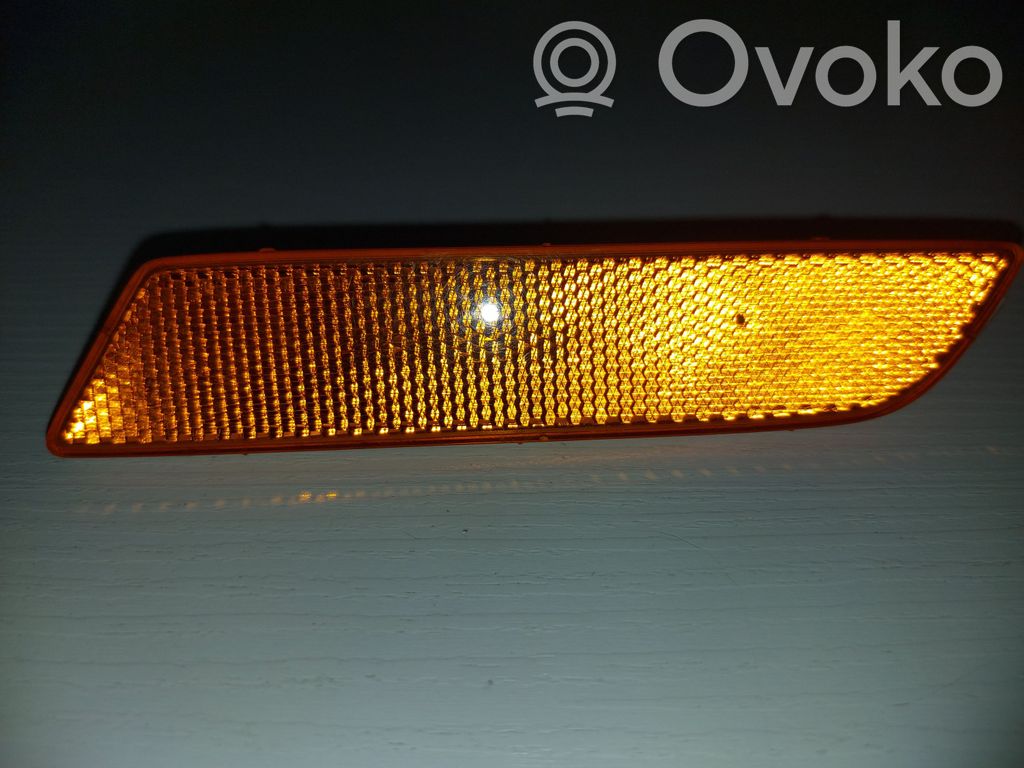 Audi Q3 8U Front indicator light 