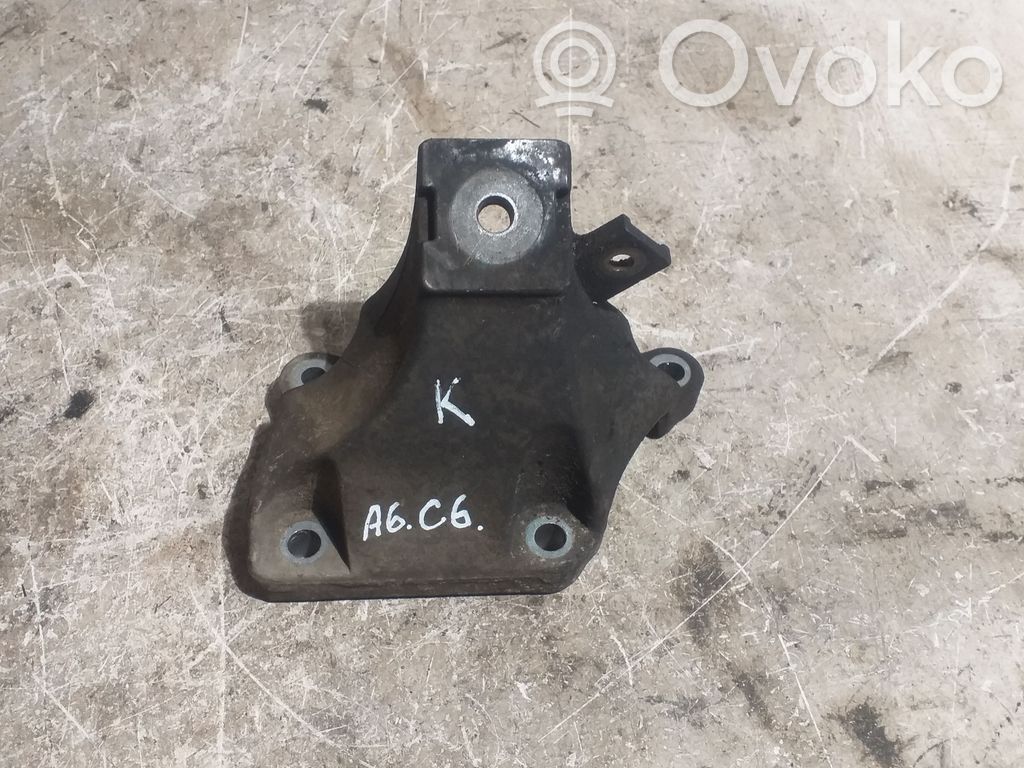 Audi A6 S6 C6 4F Engine mounting bracket 