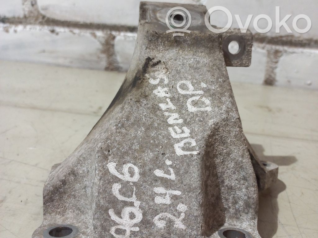 Audi A6 S6 C6 4F Engine mounting bracket 