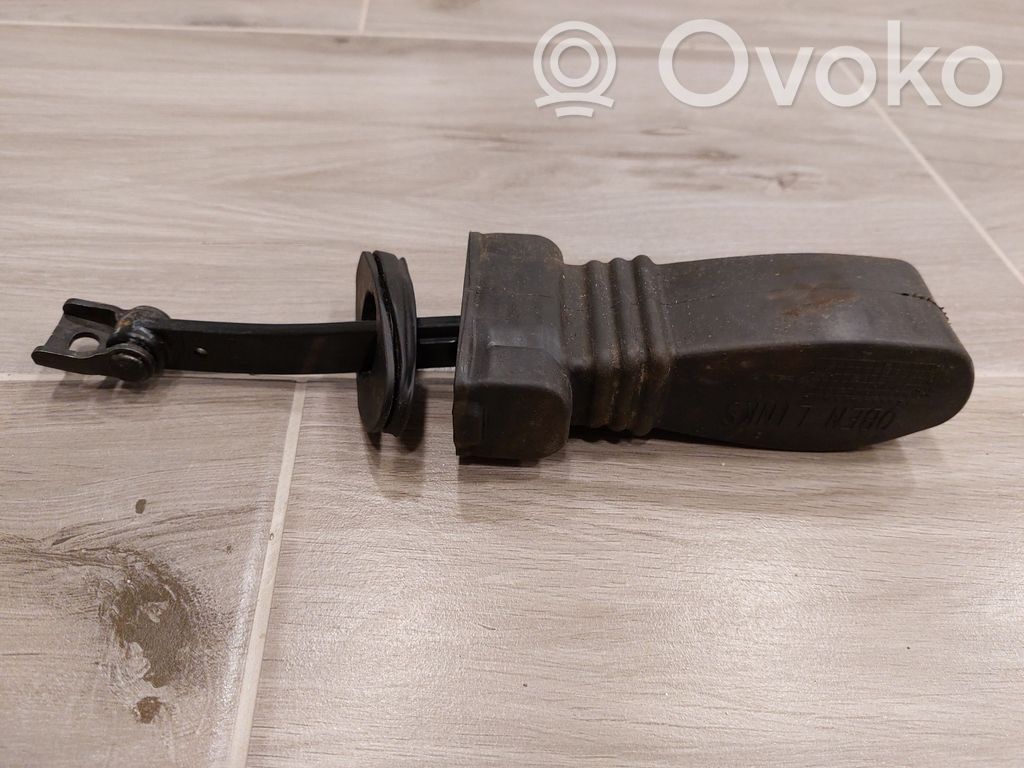 Audi A4 S4 B8 8K Takaoven pidätin 