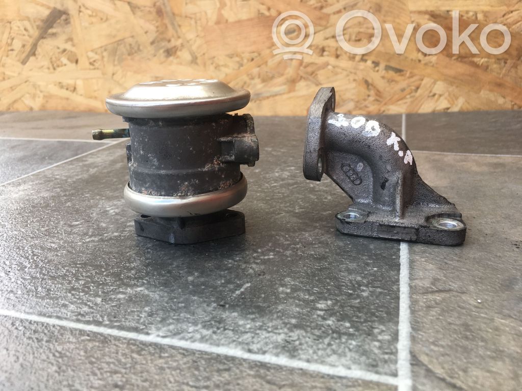 Audi A4 S4 B6 8E 8H EGR-venttiili 
