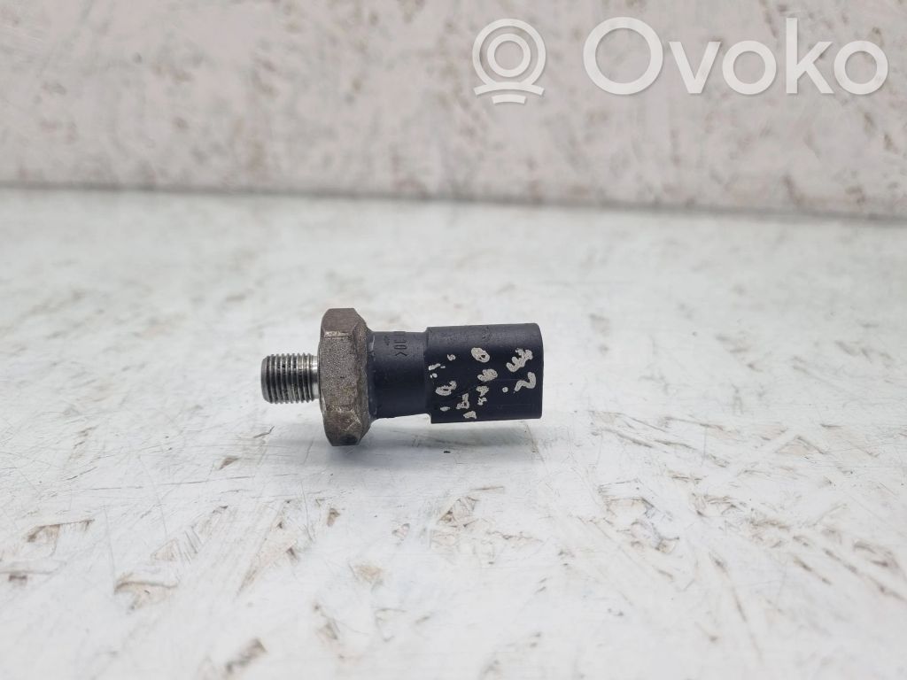 Audi A3 S3 8P Öldruckschalter 