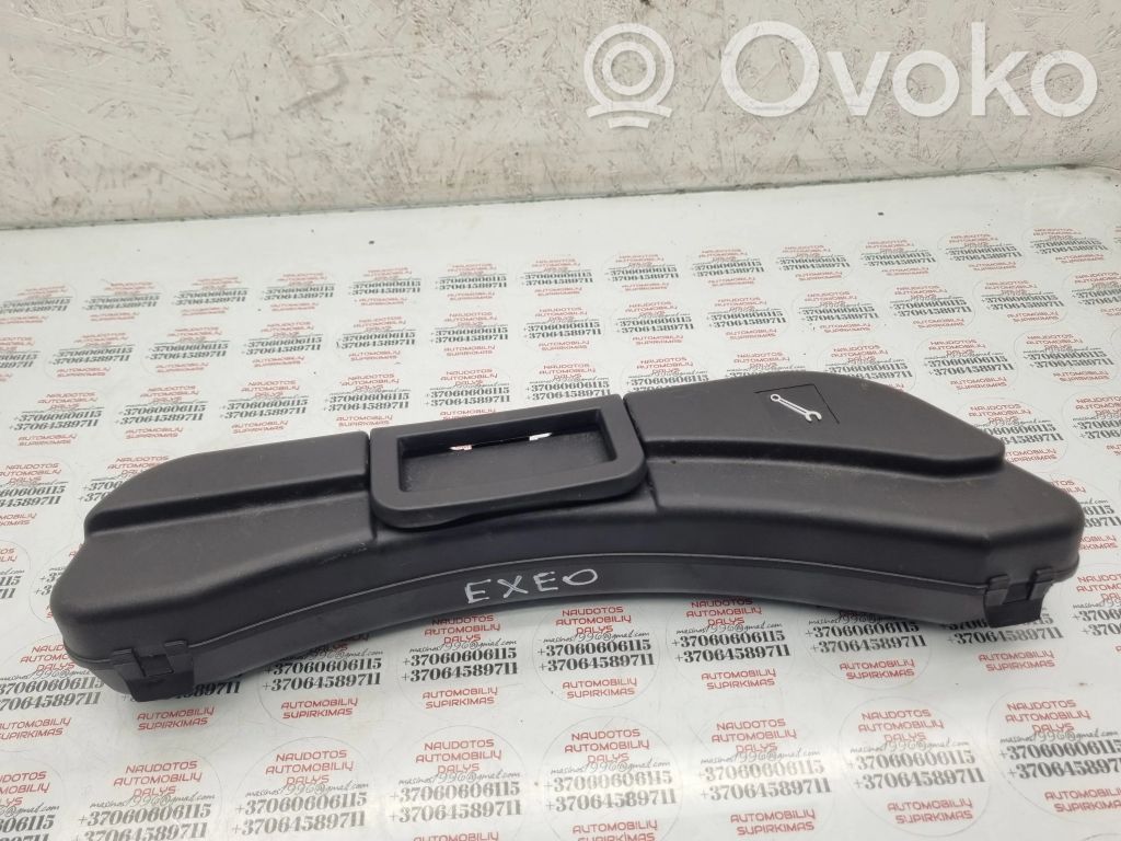 Seat Exeo (3R) Skrzynka narzędziowa 