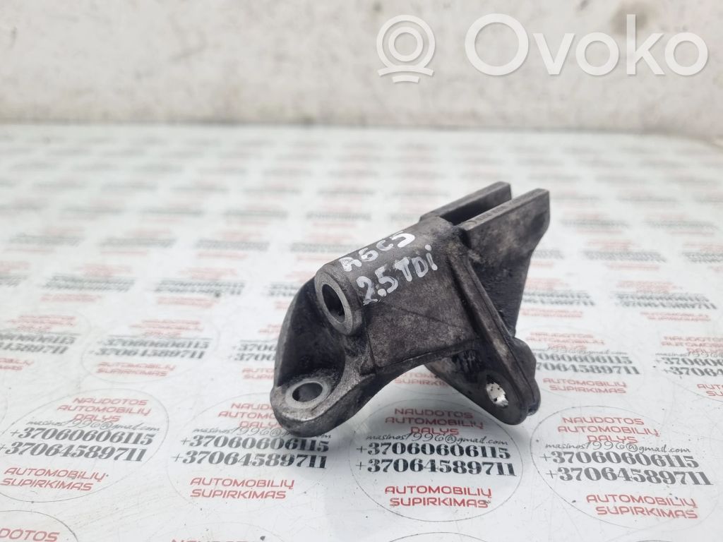 Audi A6 S6 C5 4B Engine mounting bracket 