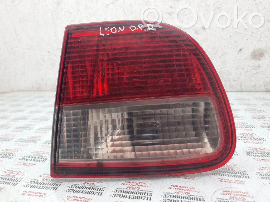 Seat Leon (1M) Takaluukun takavalot 