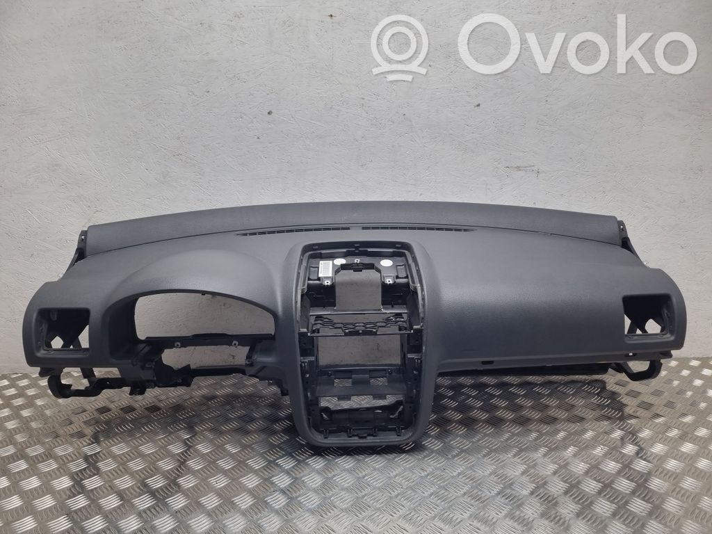 Volkswagen Golf V Deska rozdzielcza 