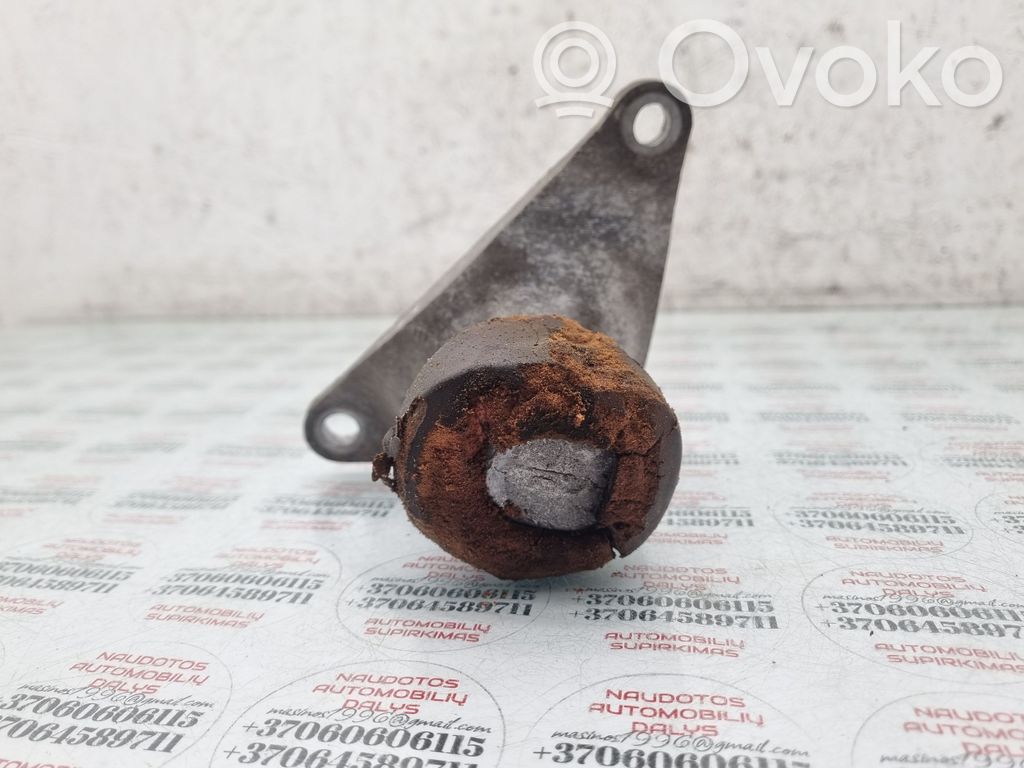 Audi A6 S6 C6 4F Engine mounting bracket 