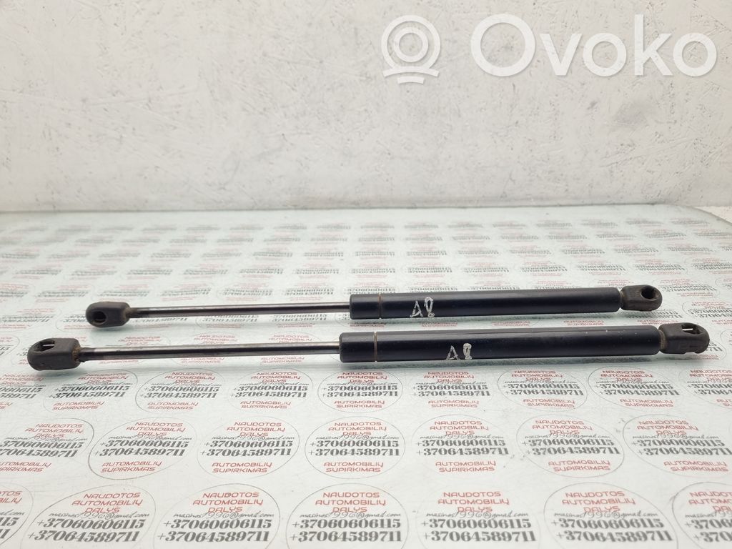 Audi A8 S8 D2 4D Tailgate/trunk strut/damper 