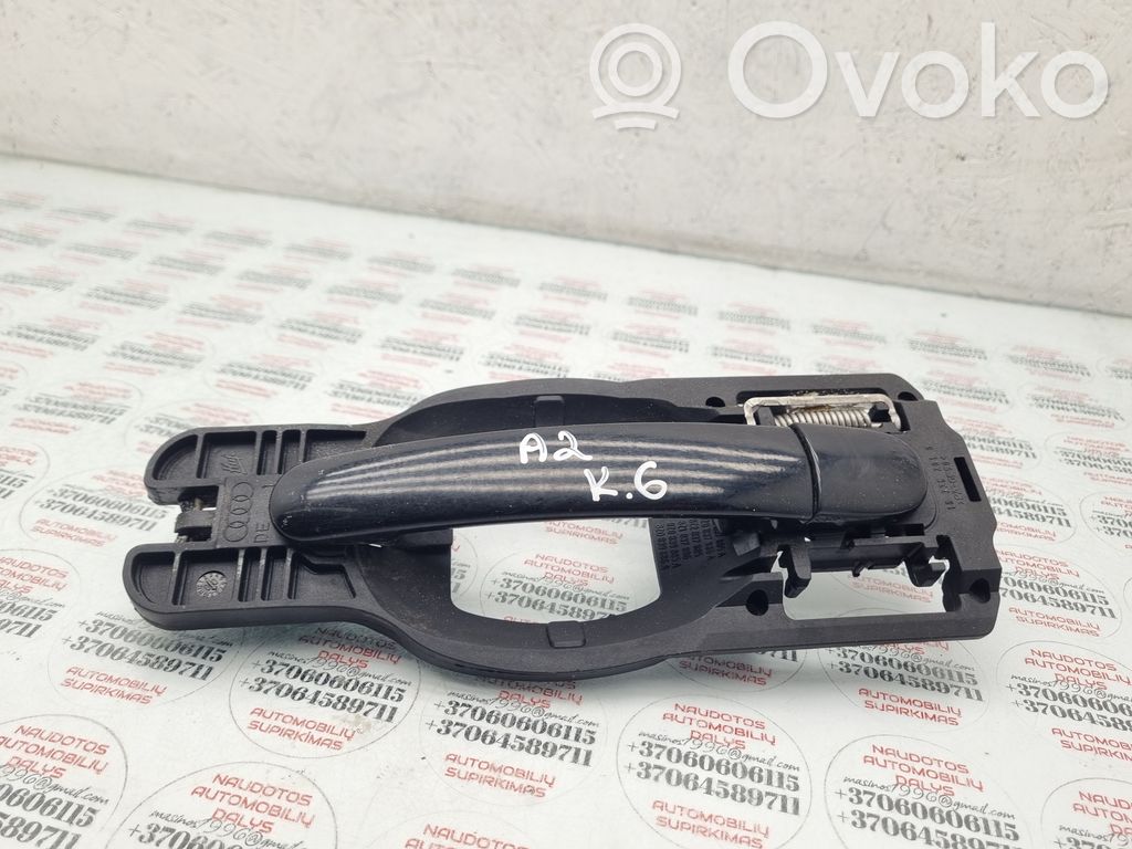 Manecilla externa puerta trasera   8Z0837885A,8Z0837886A