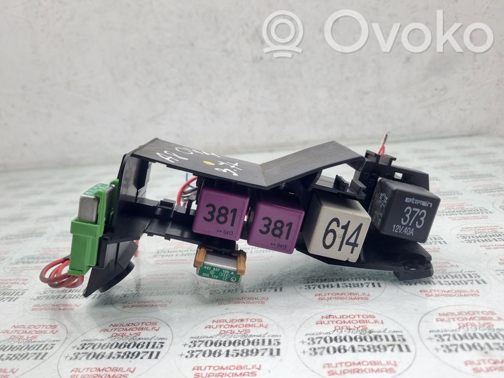 Audi A8 S8 D3 4E Module de fusibles 