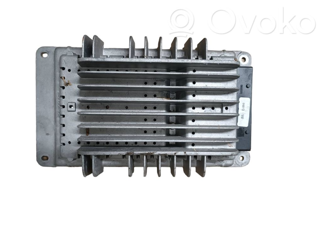 Audi A4 S4 B6 8E 8H Vahvistin 