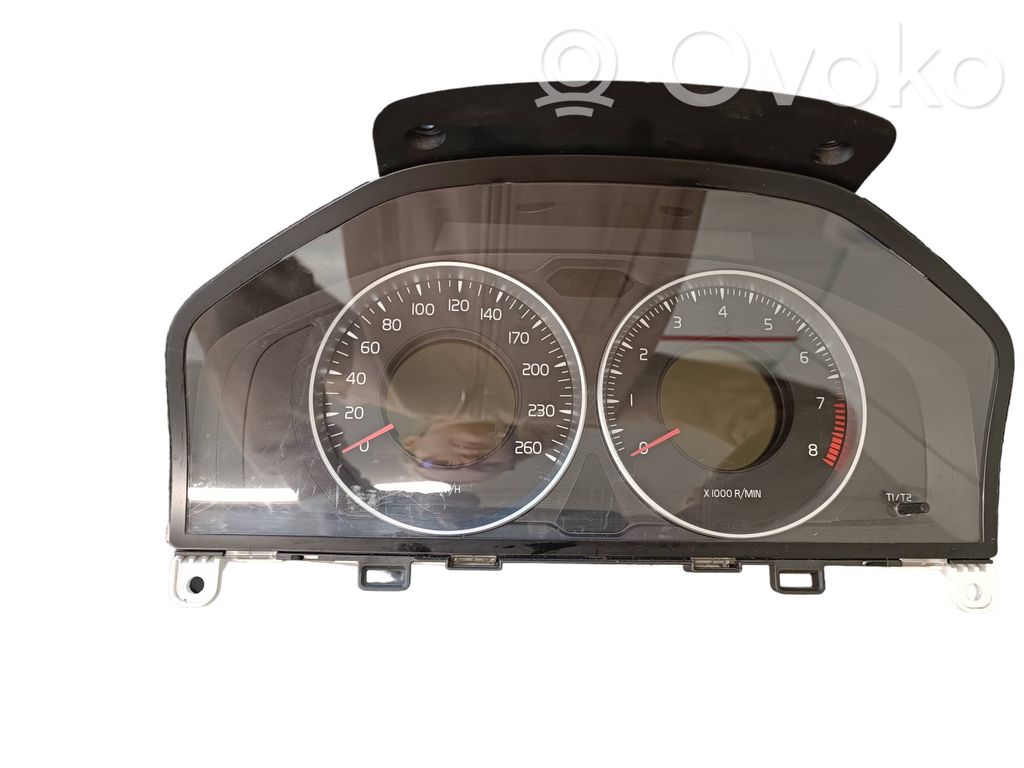 Volvo XC60 Speedometer (instrument cluster) 