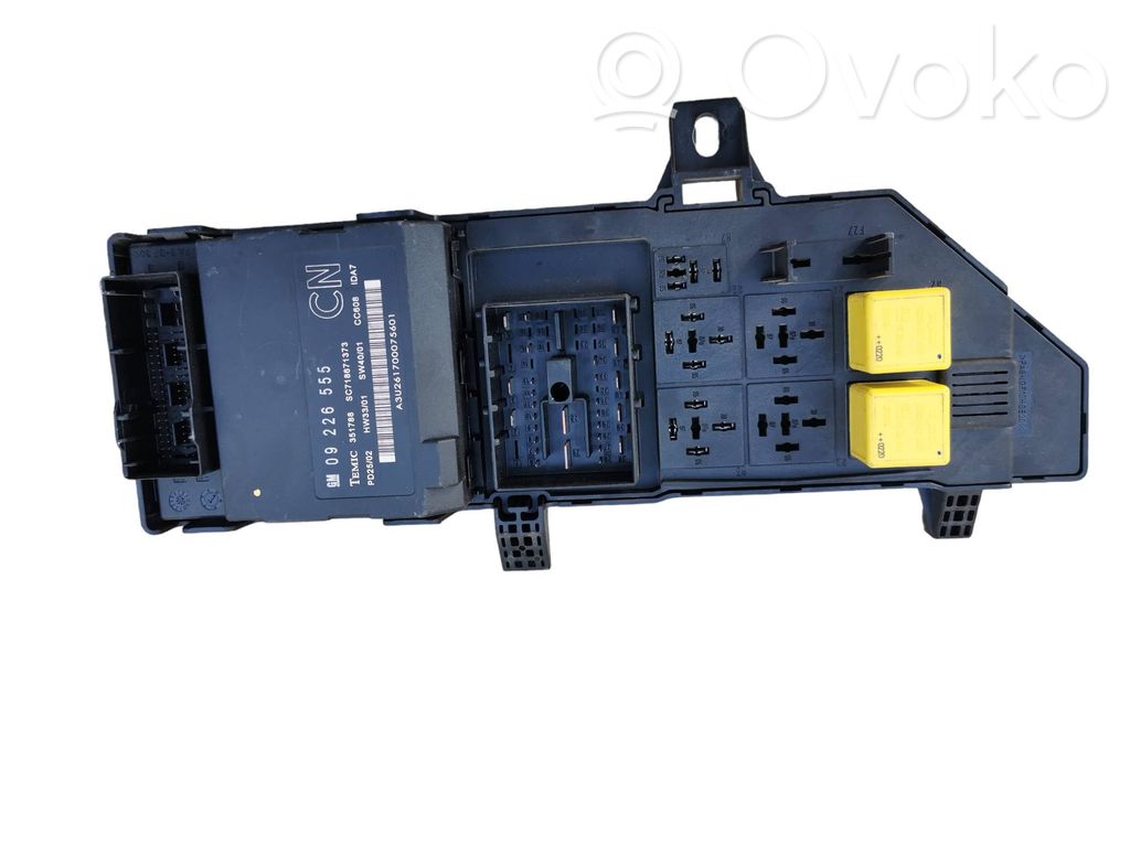 Opel Vectra C Módulo de fusible 