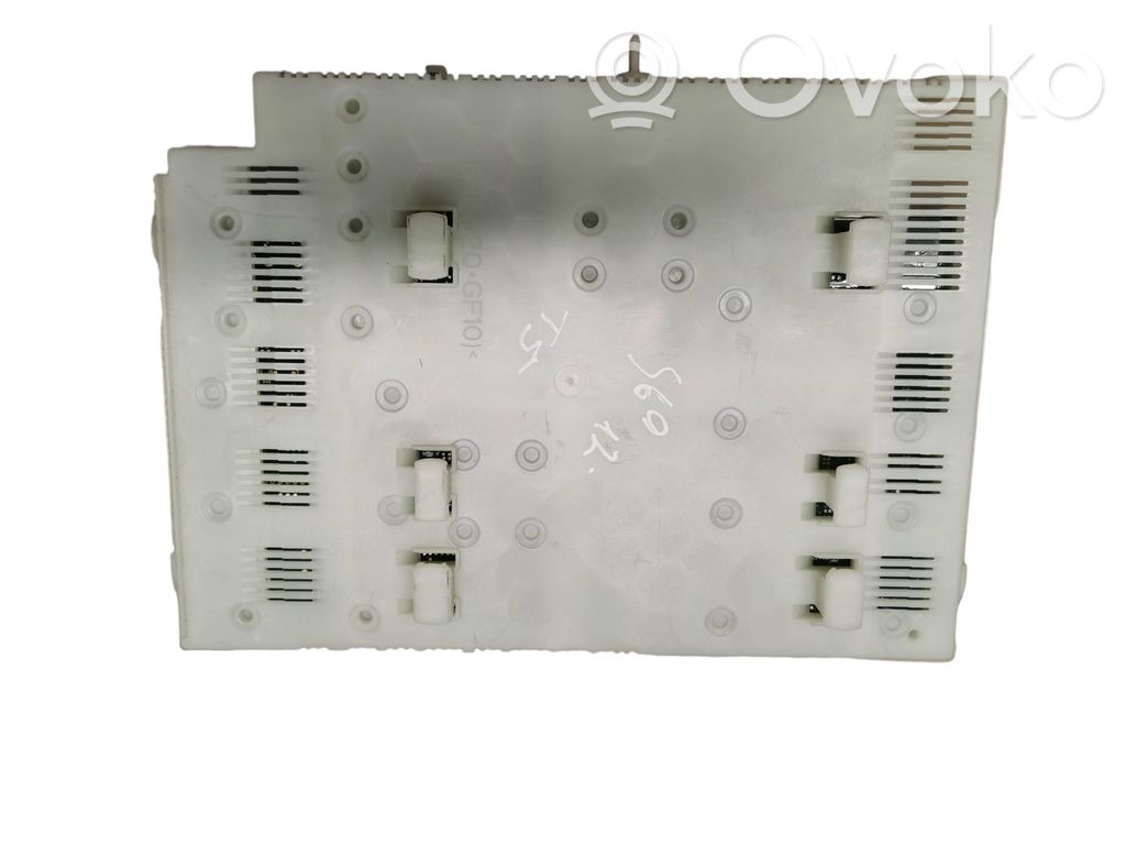 Volvo V60 Fuse module 